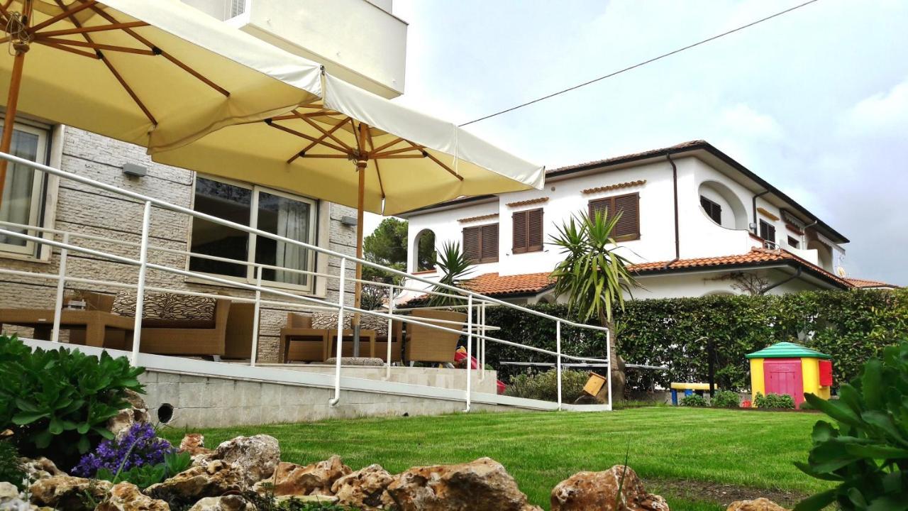 Hotel Crystal Marina di Pietrasanta Exteriér fotografie