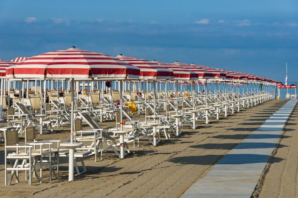 Hotel Crystal Marina di Pietrasanta Exteriér fotografie